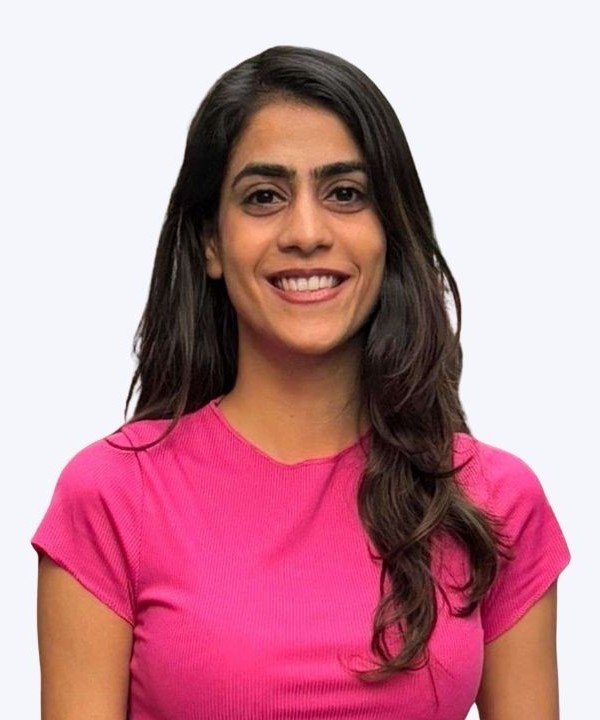 Srishty Tanwar - INSEAD & LBS MBA admits 
